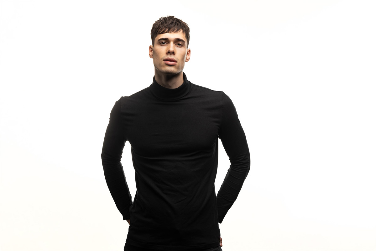 studio beauty fashion portrait